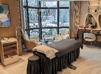 　　圖：AMOUR尖沙咀店設22間醫療美容房間。