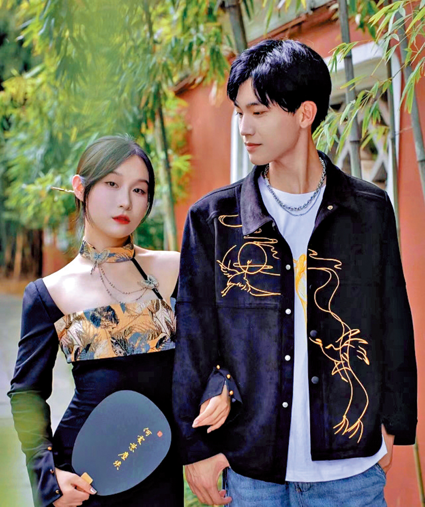 　　圖：「新中式穿搭」情侶系列在社交媒體上受關注。\受訪者供圖