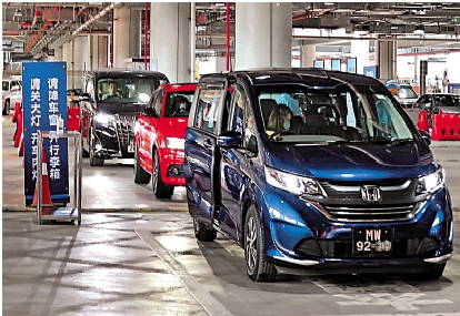 　　圖：澳門單牌車往返琴澳兩地數量快速增長。/大公報記者方俊明攝