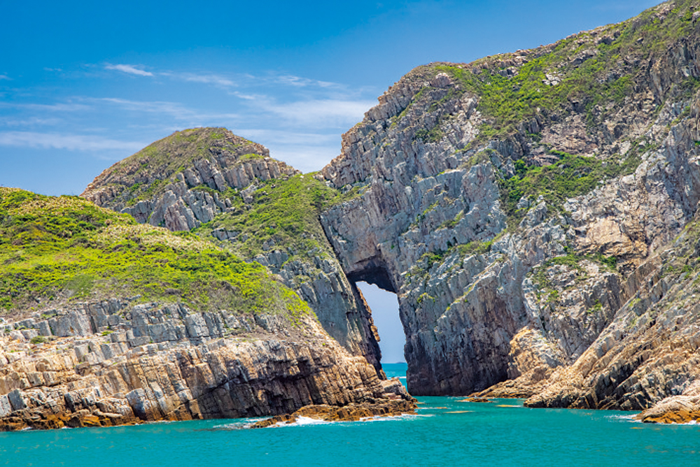 　　圖：火石洲的海蝕拱。