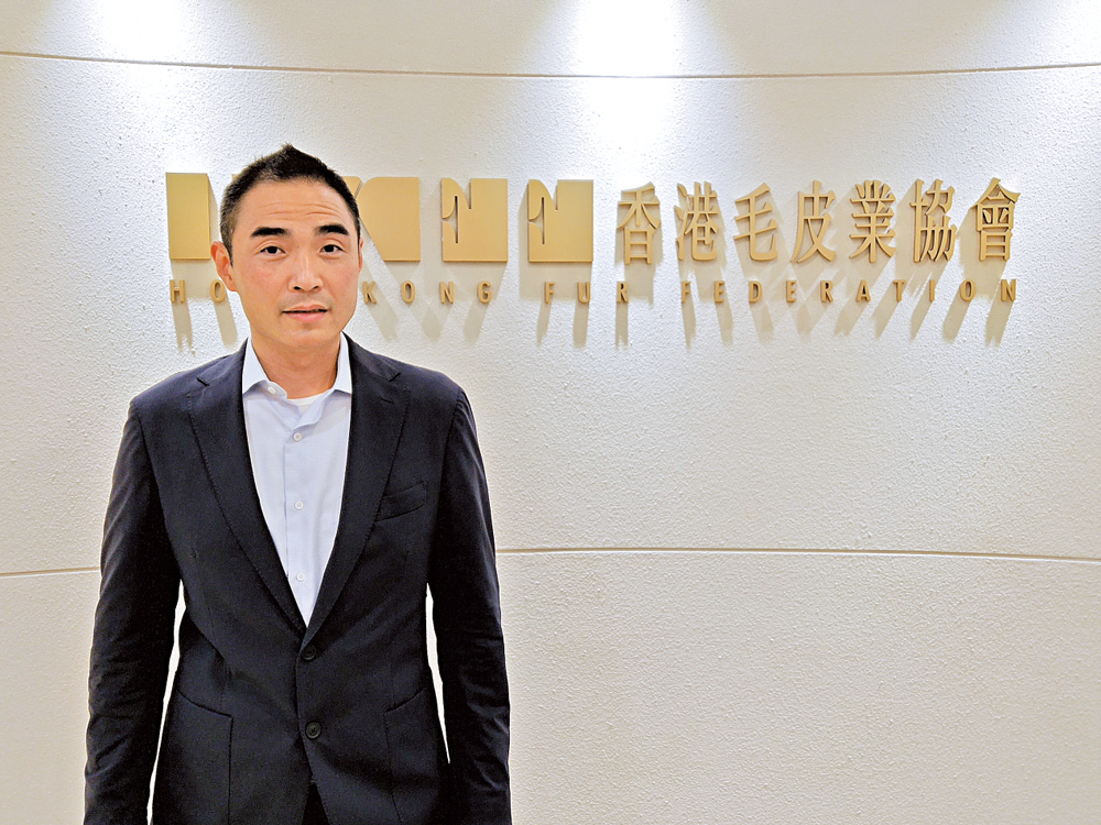 　　圖：劉培傑表示，香港國際毛皮時裝展為全球毛皮業最重要展覽之一。\大公報攝