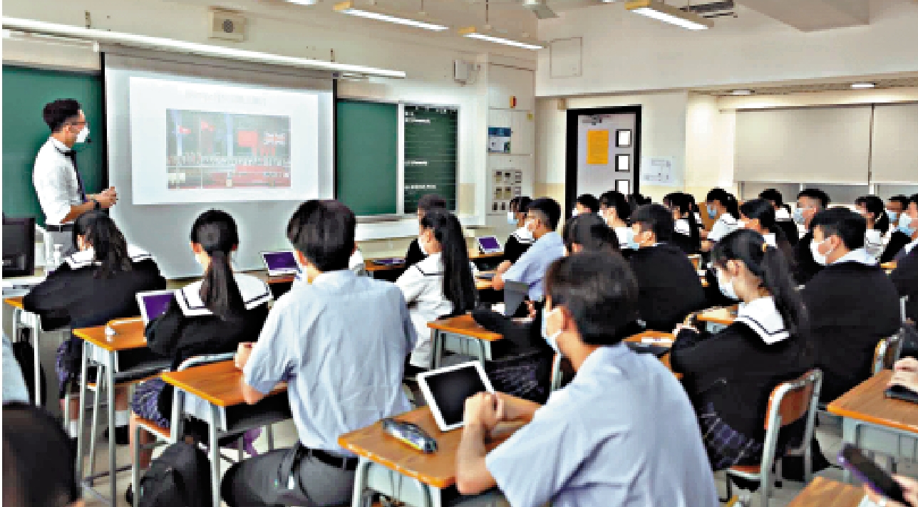 　　圖：教育局《基本法及香港國安法》測試分別供學位程度和非學位程度人士參加。