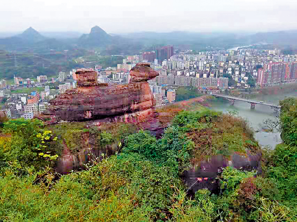 　　圖：金雞石。\作者供圖