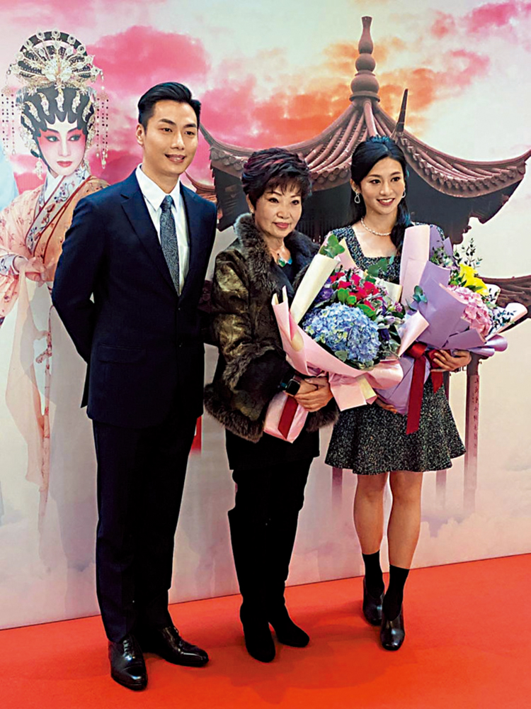 　　圖：王志良（左起）、尹飛燕與梁非同出席記者會。