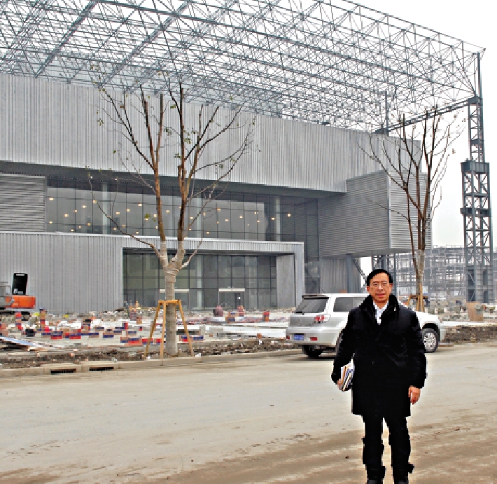 　　圖：上海世博創下了歷史建築保護之最。圖中場館是由原江南造船廠裝焊車間改建。\受訪者提供