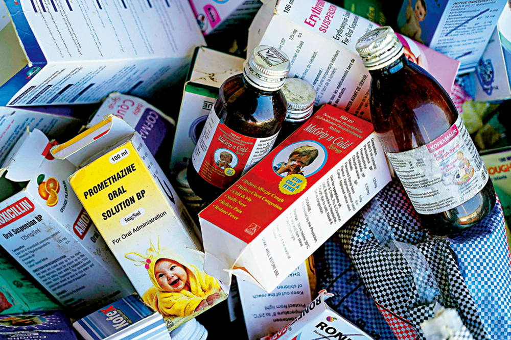 　　圖：印度止咳糖漿奪近百名兒童性命，多國衞生當局緊急回收。\法新社