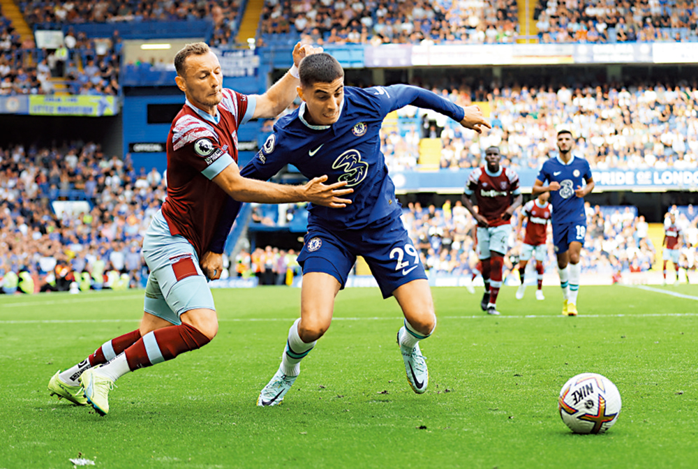 　　圖：車路士於英超首循環勝韋斯咸，夏維斯（右）有入球。\資料圖片
