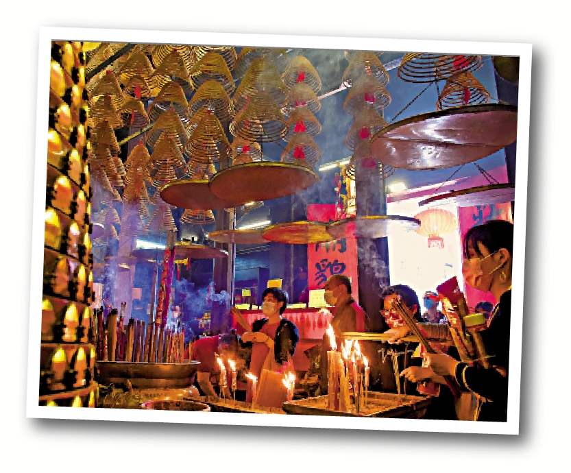 　　圖：民間習俗，農曆正月廿六是觀音開庫日，大批善信會前往觀音廟上香，祈求新一年財運順利。\資料圖片