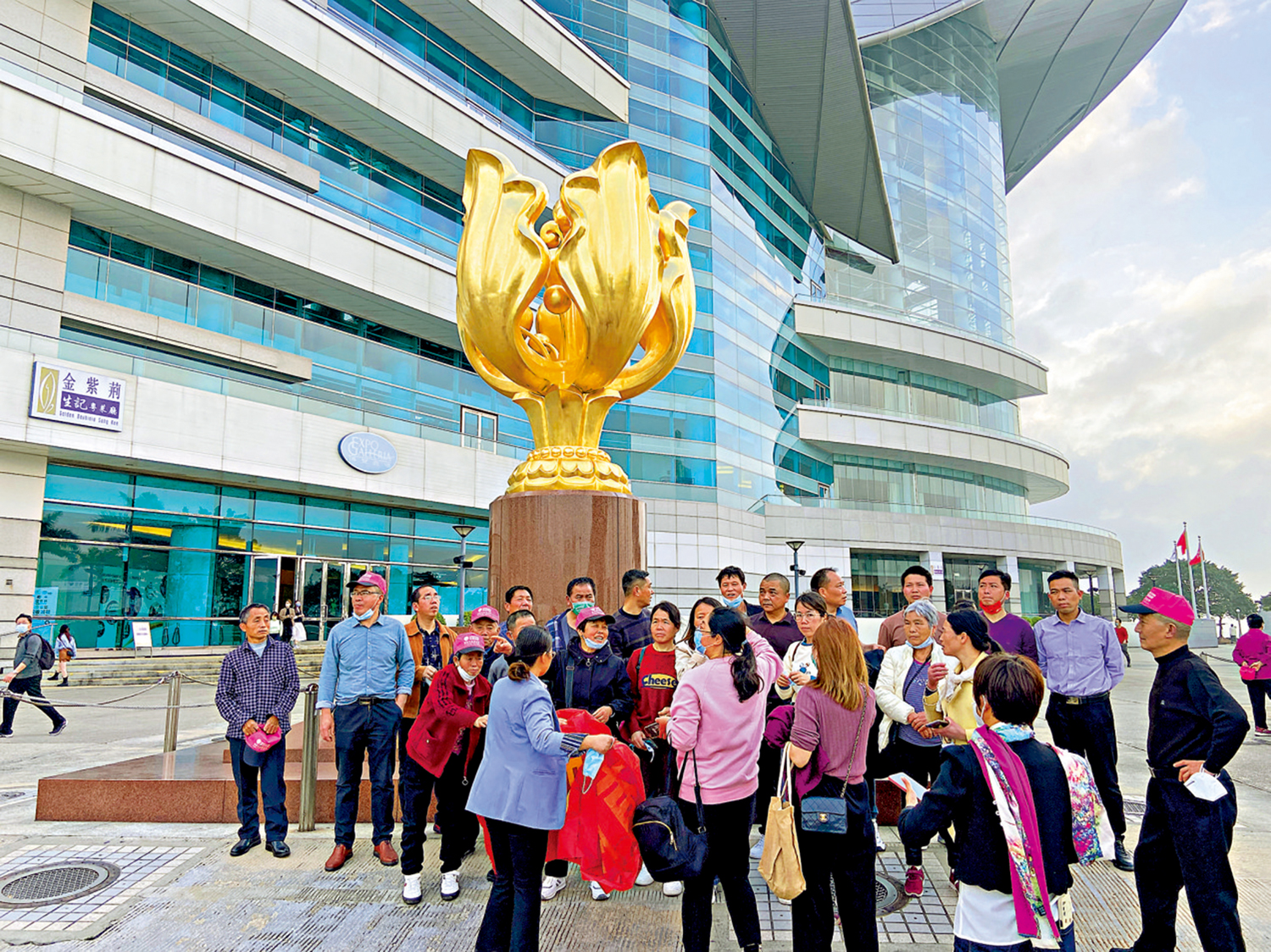 　　圖：政府注資3000萬元「旅行社資訊科技發展配對基金計劃」，鼓勵業界升級轉型，為旅客提供更好的旅遊體驗。\資料圖片