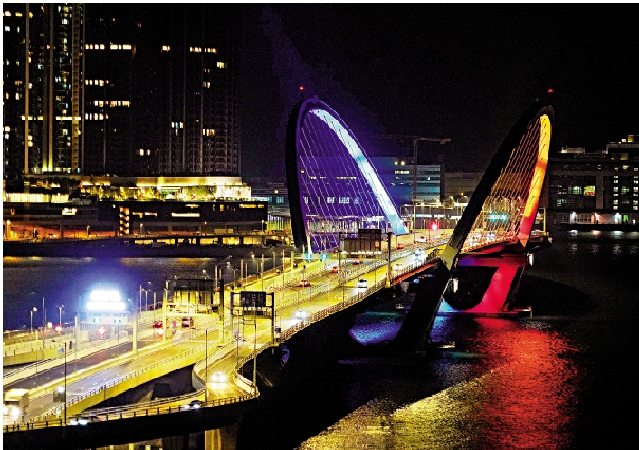 　　圖：將軍澳跨灣大橋開通百日，成功分流將軍澳區交通。