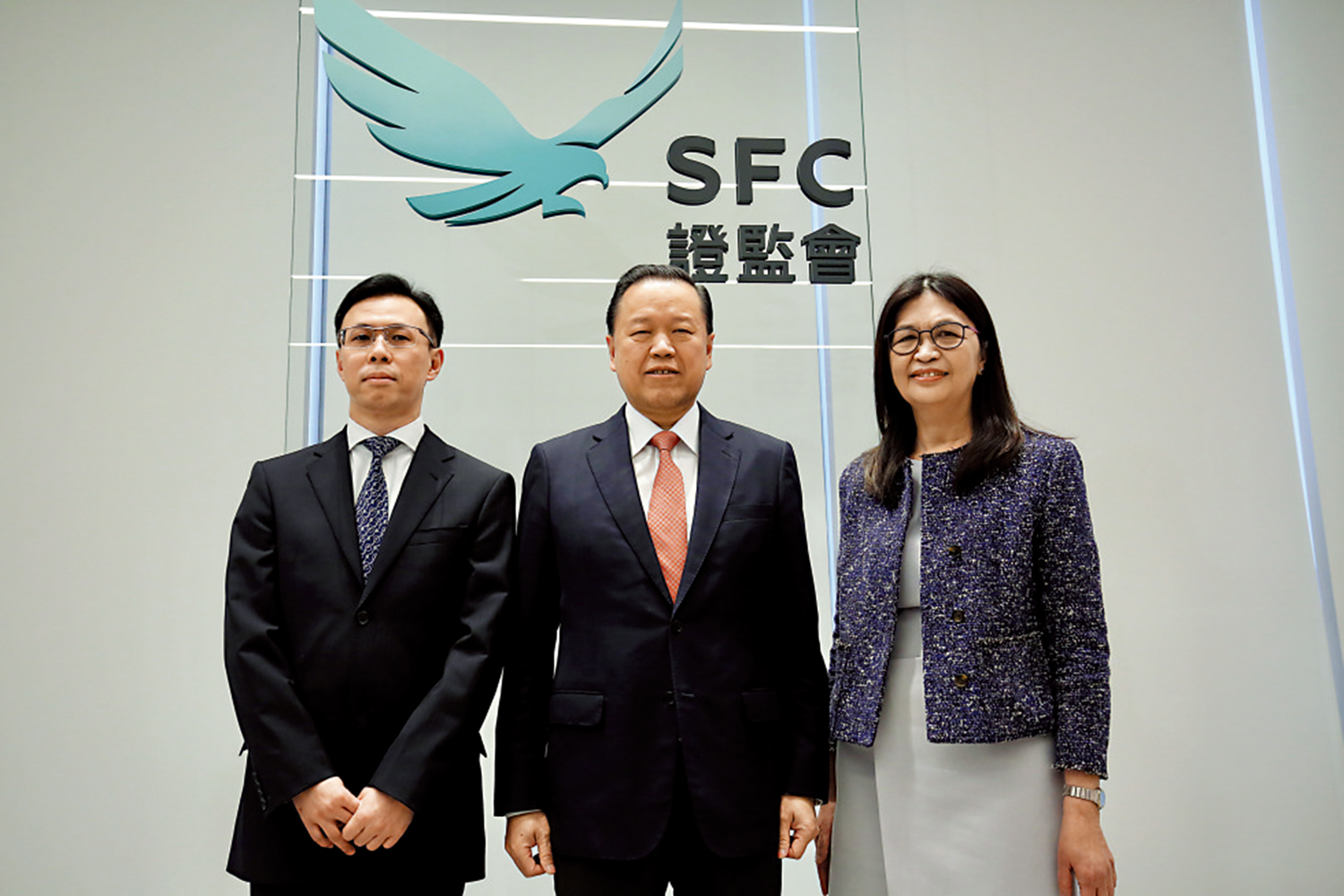 港國際金融地位穩力拓財管中心- 大公報