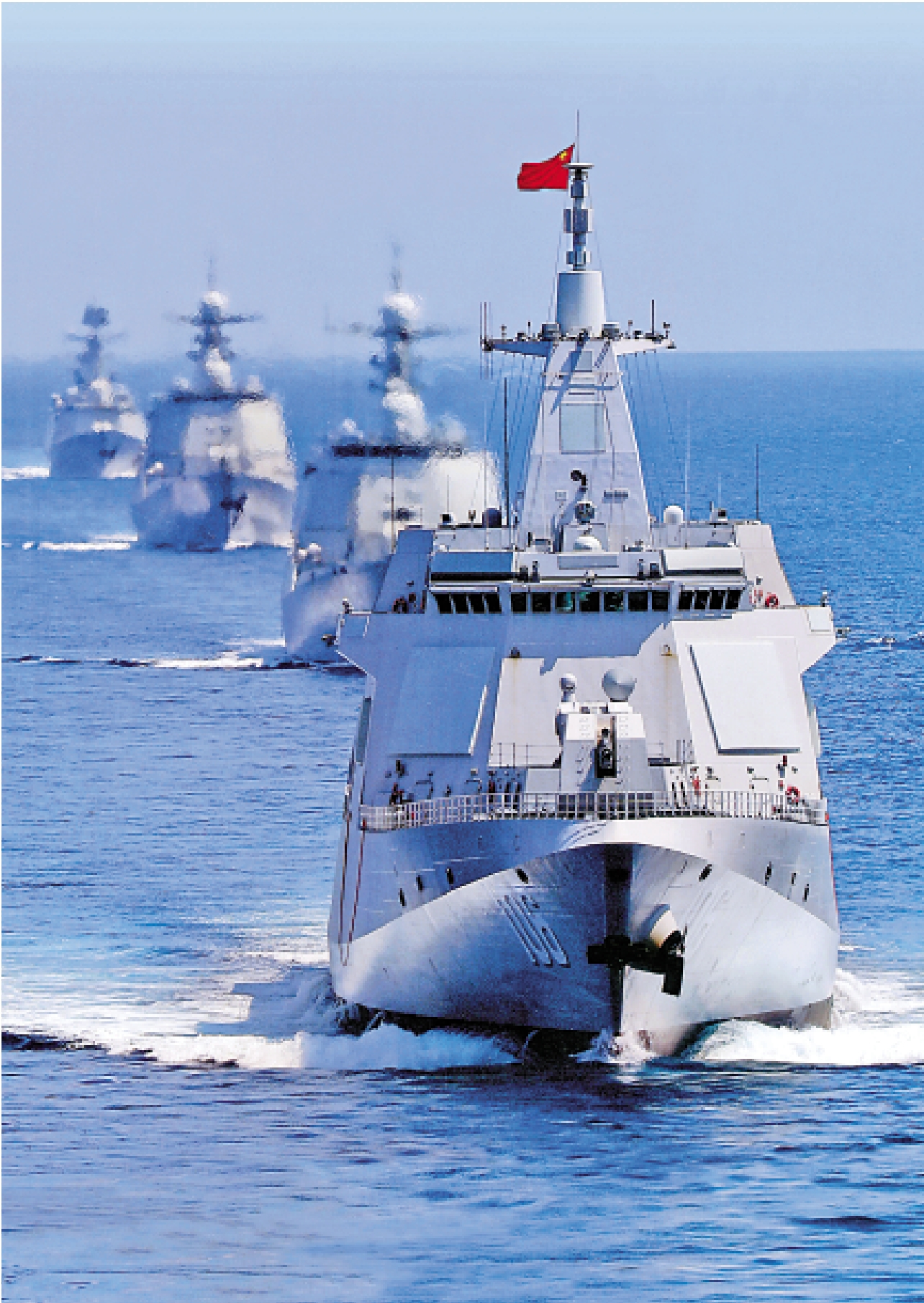 圖:萬噸大驅可作為指揮艦率隊策應航母。圖為延安艦率隊巡航。