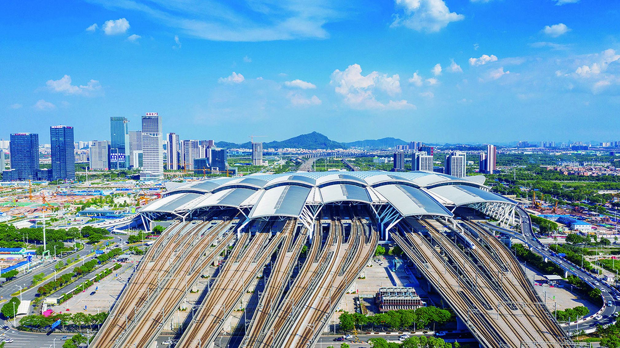 　　圖：番禺交通便利，坐擁華南地區最大的高鐵客運樞紐──廣州南站。