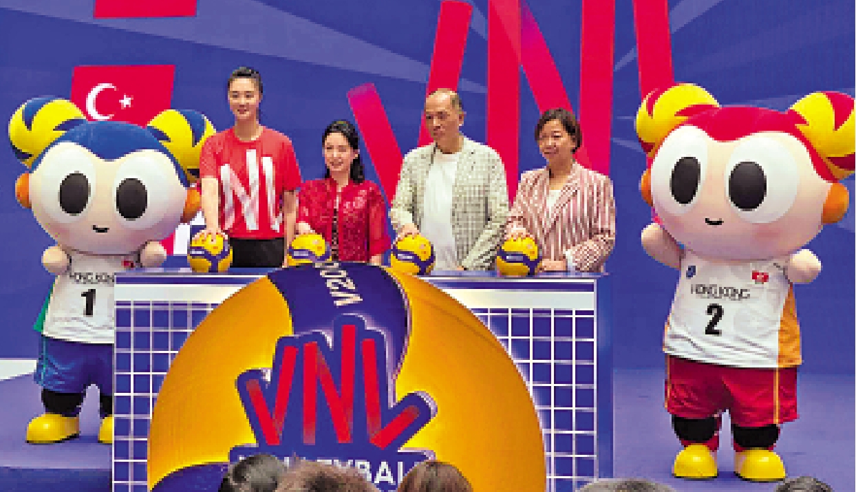 　　圖：主禮嘉賓在賽事啟動儀式上合影。