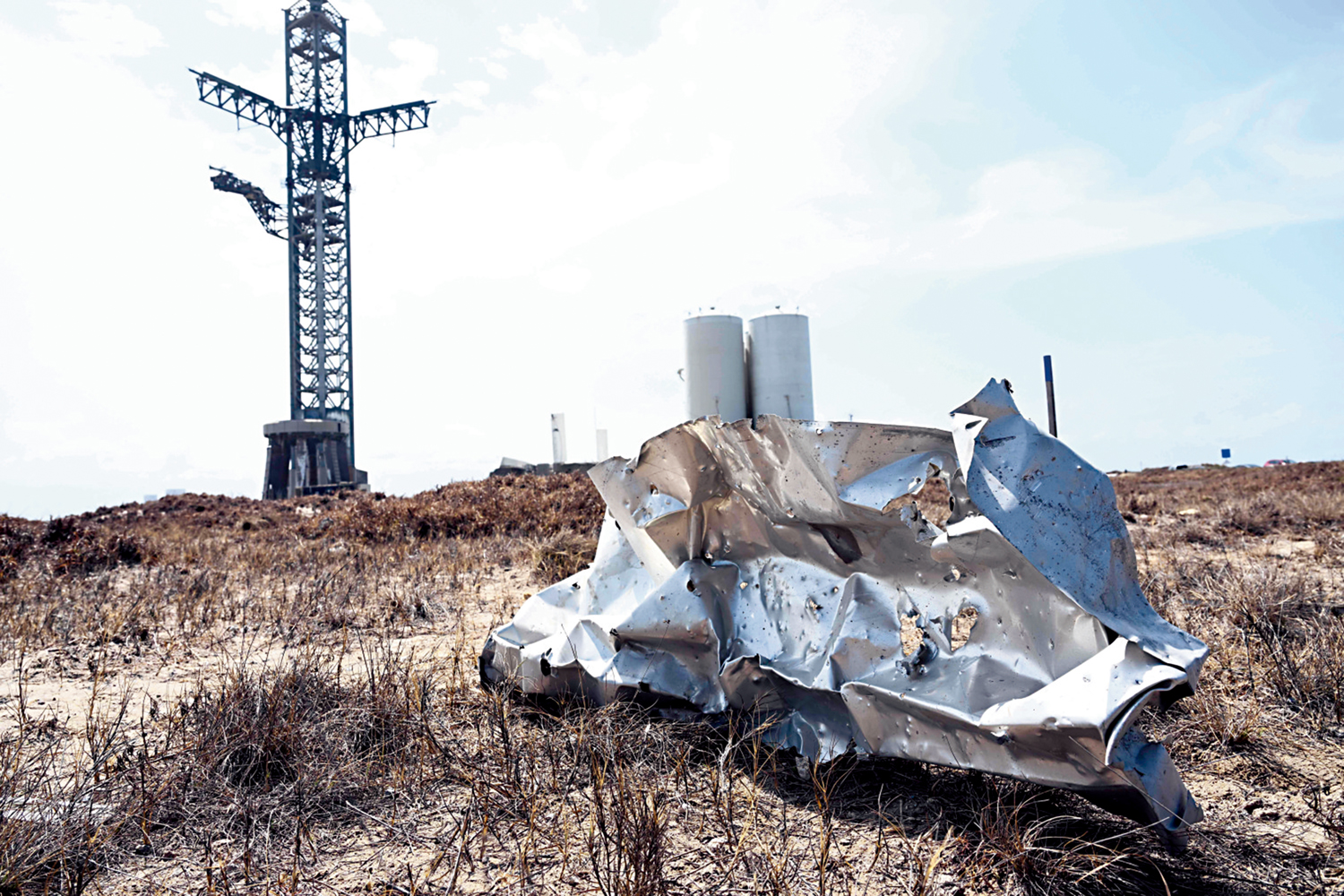 　　圖：美國得州發射台附近的SpaceX「星艦」火箭殘骸。\法新社