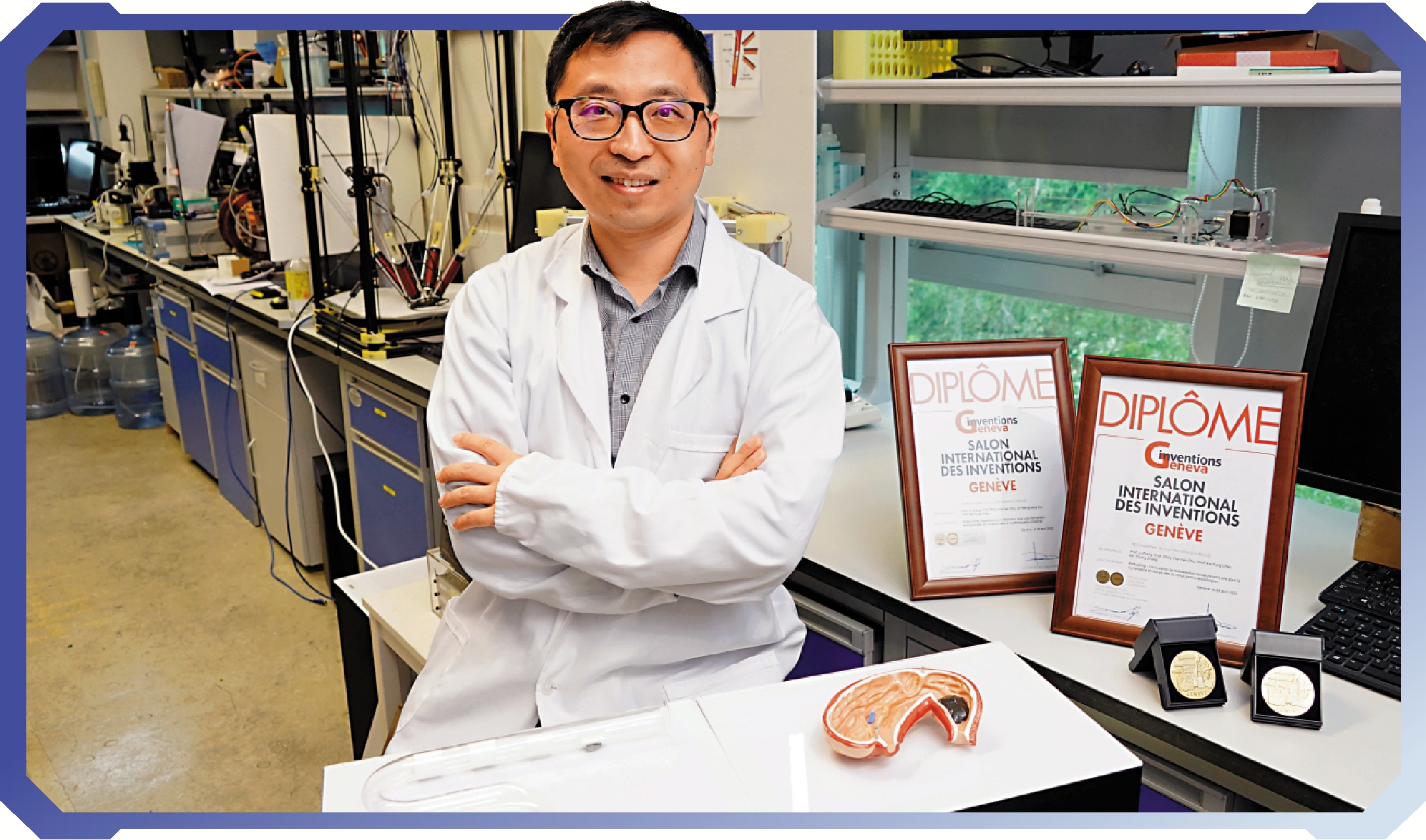 　　圖：中大機械與自動化工程學系教授張立率領團隊，研發用於微創腔內介入治療的磁性「史萊姆」機械人，早前於日內瓦國際發明展奪得金獎。/大公報記者林良堅攝