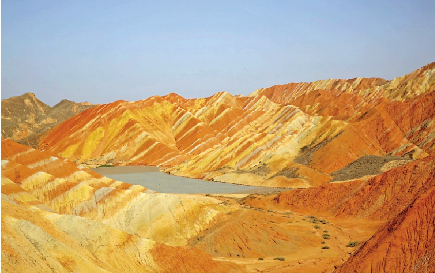 　　圖：張掖七彩丹霞美景。 \大公報實習記者師藝庭攝