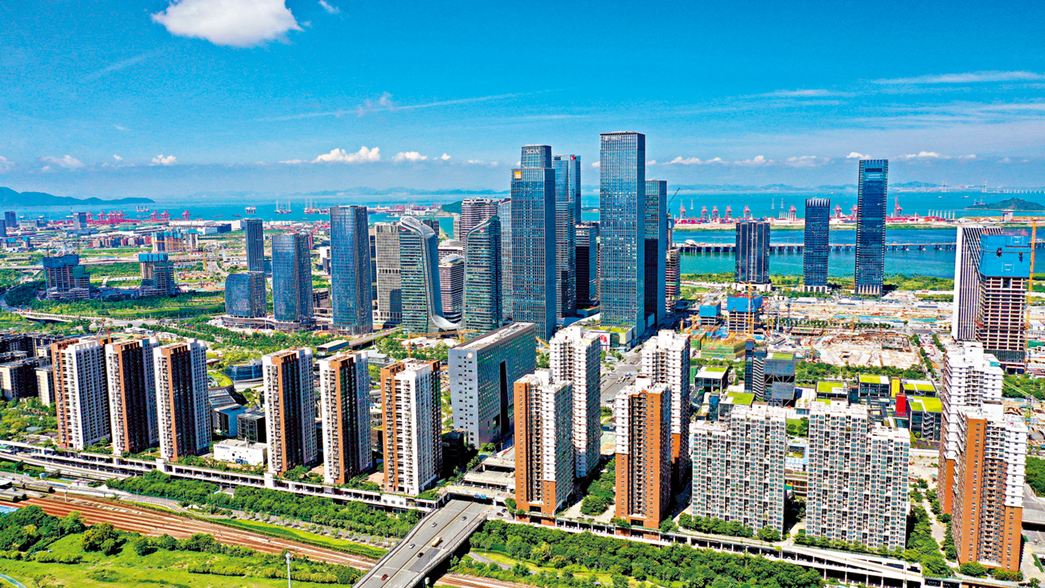 　　圖：廣東省政府提出大灣區的發展方向，是追求突破。圖為深圳前海。