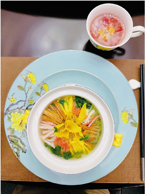 　　圖：水席「頭牌」牡丹燕菜。