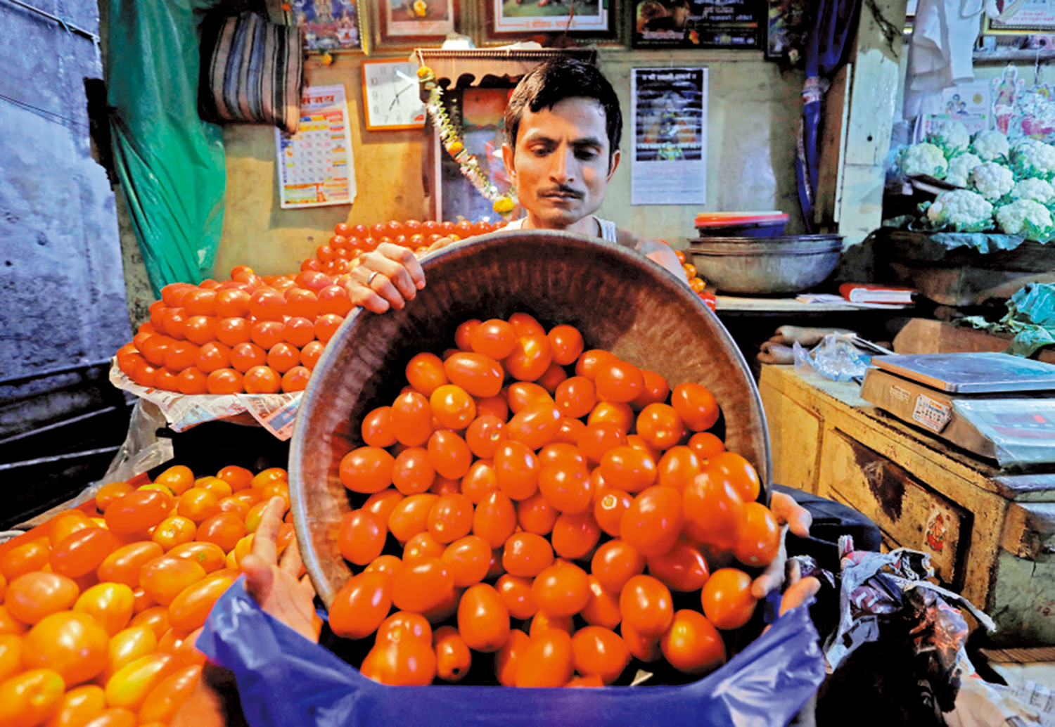 　　圖：印度番茄價格近期急速飆升。\路透社