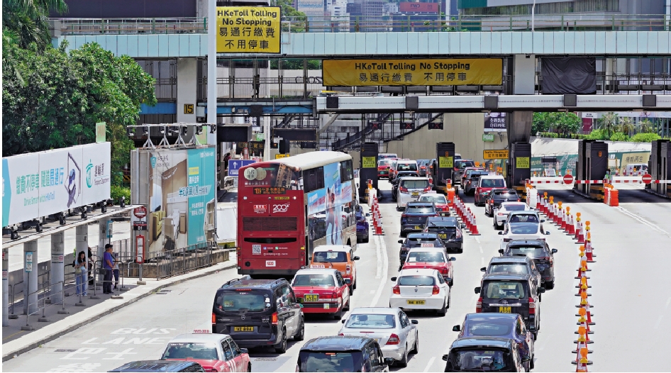　　圖：紅隧昨日首日「易通行」，運作大致暢順。\大公報記者林良堅攝