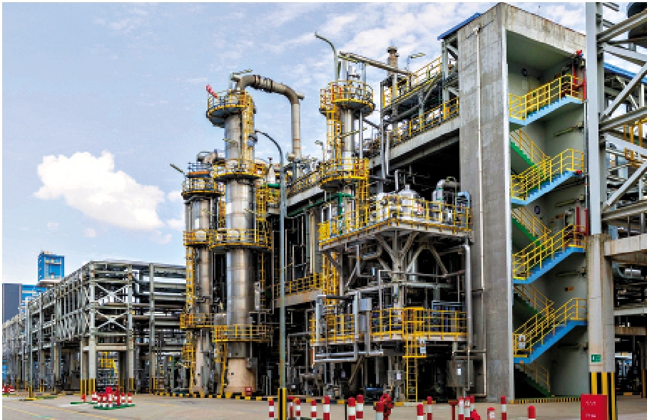 　　圖：由巴斯夫和中國石化合資興建的巴斯夫南京一體化基地。\巴斯夫官網