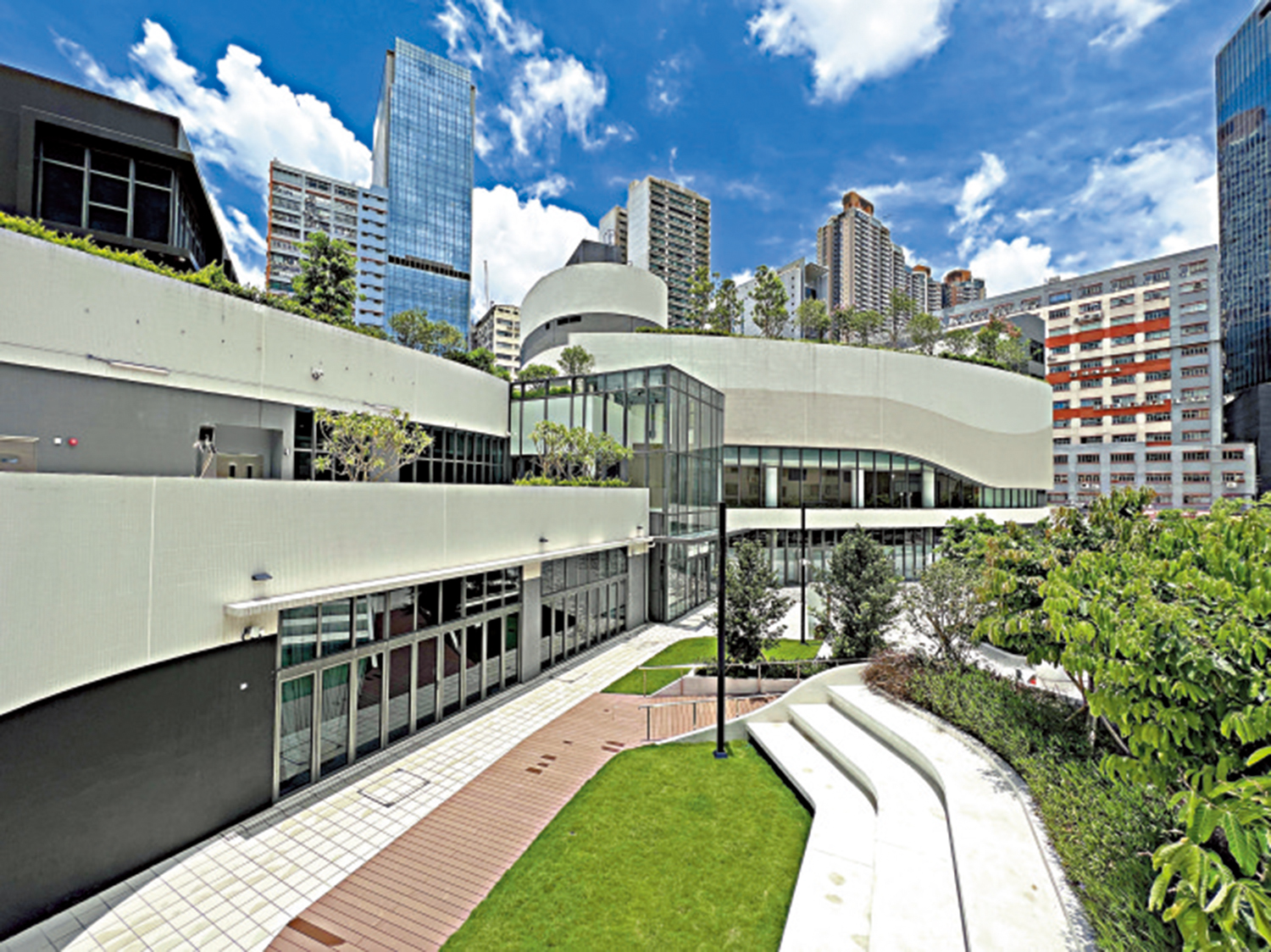 　　圖：「東蒲」已於六月起分階段投入運作，冀成為九龍東青年新地標。