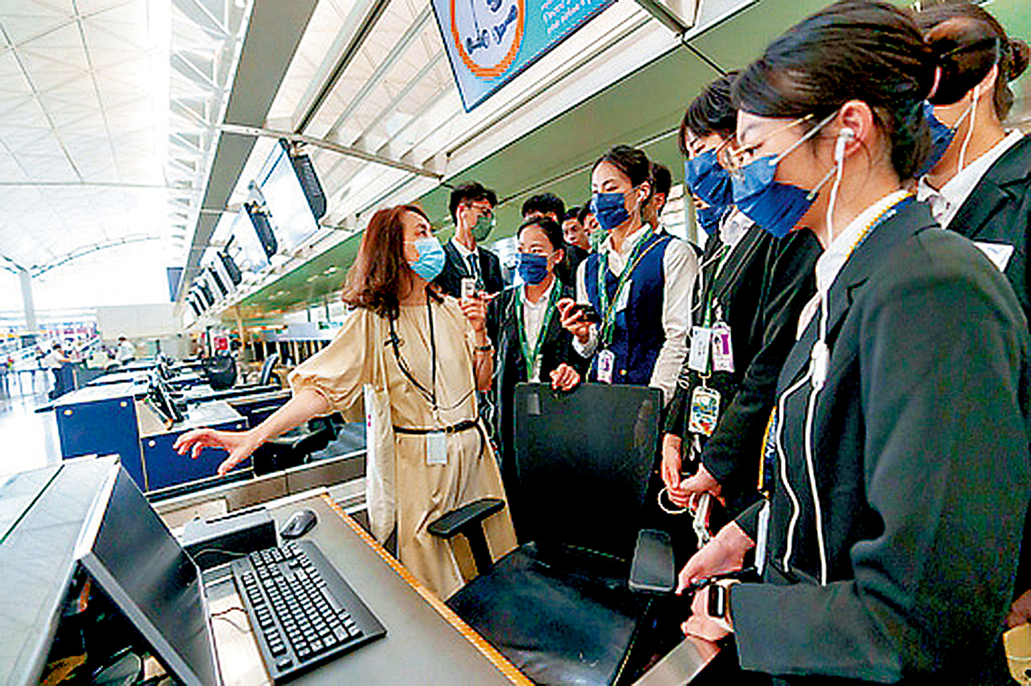 　　圖：特區政府支持航空業發展，鼓勵青年人投身航空業。