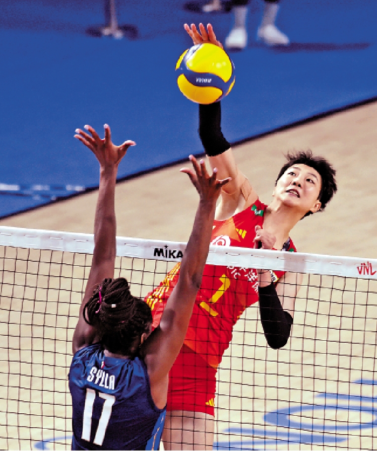 　　圖：袁心玥（右）是中國女排隊長。\資料圖片