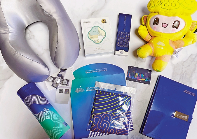 　　圖：媒體包內分為紀念品類、生活服務類及工作用品類。