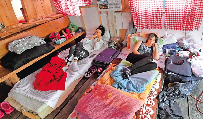 　　圖：黑山從8月份開始舉辦「躺平」比賽，目前已持續超過一個月。\法新社