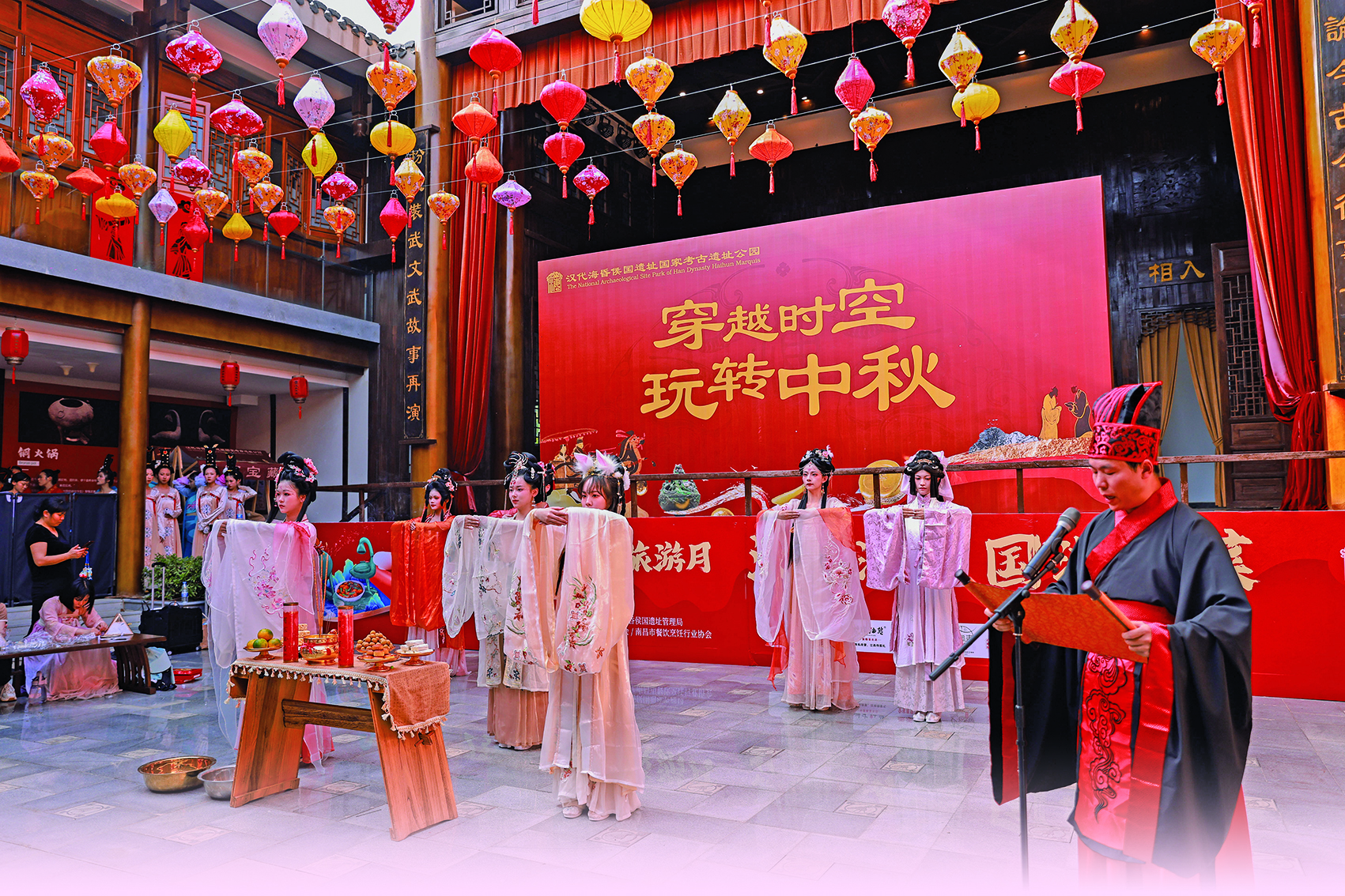　　圖：第三屆海昏漢文化旅遊月活動大展漢風國潮。