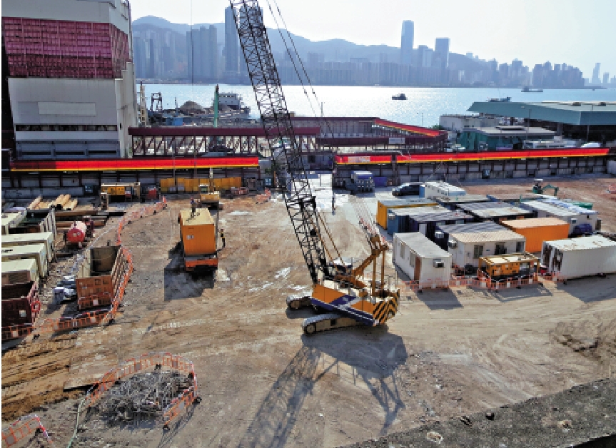 　　圖：越秀地產持有油塘的3幅工業地接納換地要約，涉及補地價約13.4億元。