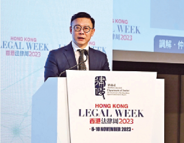 　　圖：張國鈞指明年會向大灣區城市推廣「調解為先」承諾書。