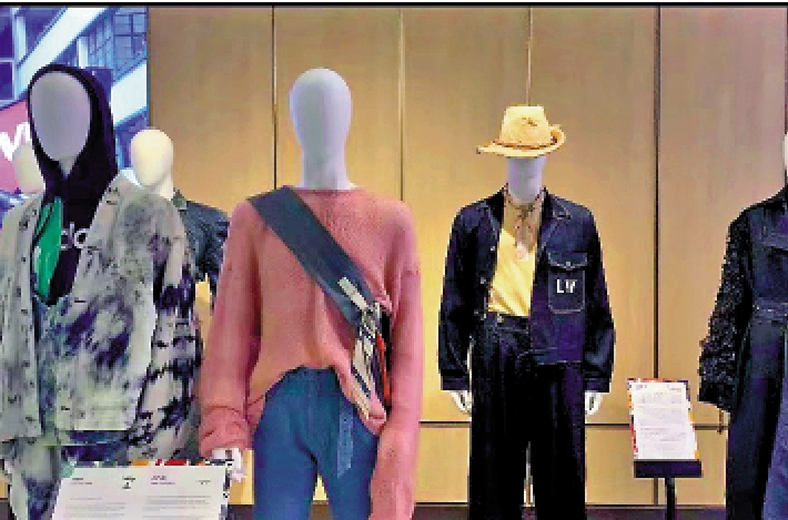 　　圖：牛仔服飾展覽。