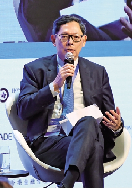 　　圖：金管局前總裁陳德霖退任後創辦圓幣科技集團，旗下圓幣錢包經過6星期的測試後，今日正式啟業。