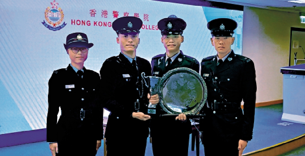 　　圖：（左至右）警察學院畢業學員：梁春美、鄢品豪、楊子健、丘逸龍接受訪問。