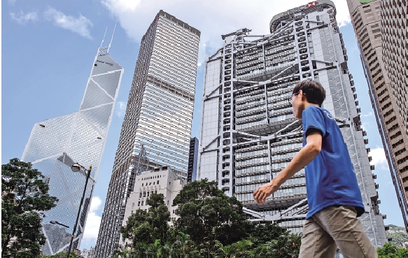 　　圖：還款期愈長，每月還款額愈低，利息支出卻愈高。