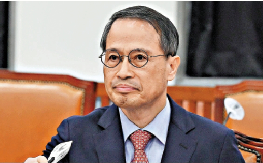 　　圖：韓國國家情報院院長金奎顯26日辭職。\網絡圖片