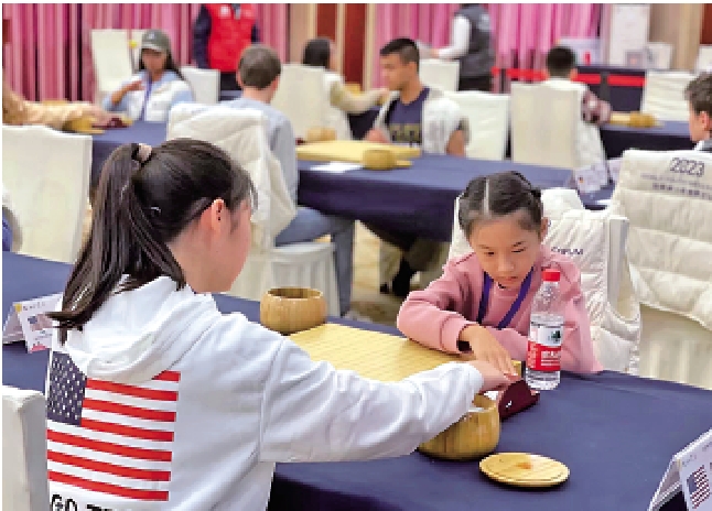 　　圖：衢州國際兒童友好業餘圍棋邀請賽比賽現場。\大公報記者張熙源攝