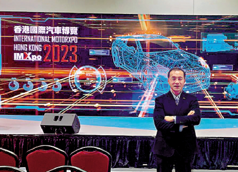 　　圖：中國汽車工業協會聯合主辦香港國際汽車博覽。許海東昨在港暢談中國汽車工業近年發展態勢。\大公報攝