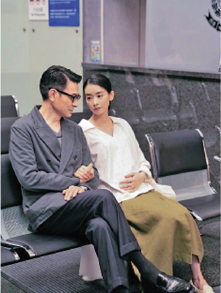 　　圖：劉德華（左）與劉雅瑟合演新片並合唱片尾曲。