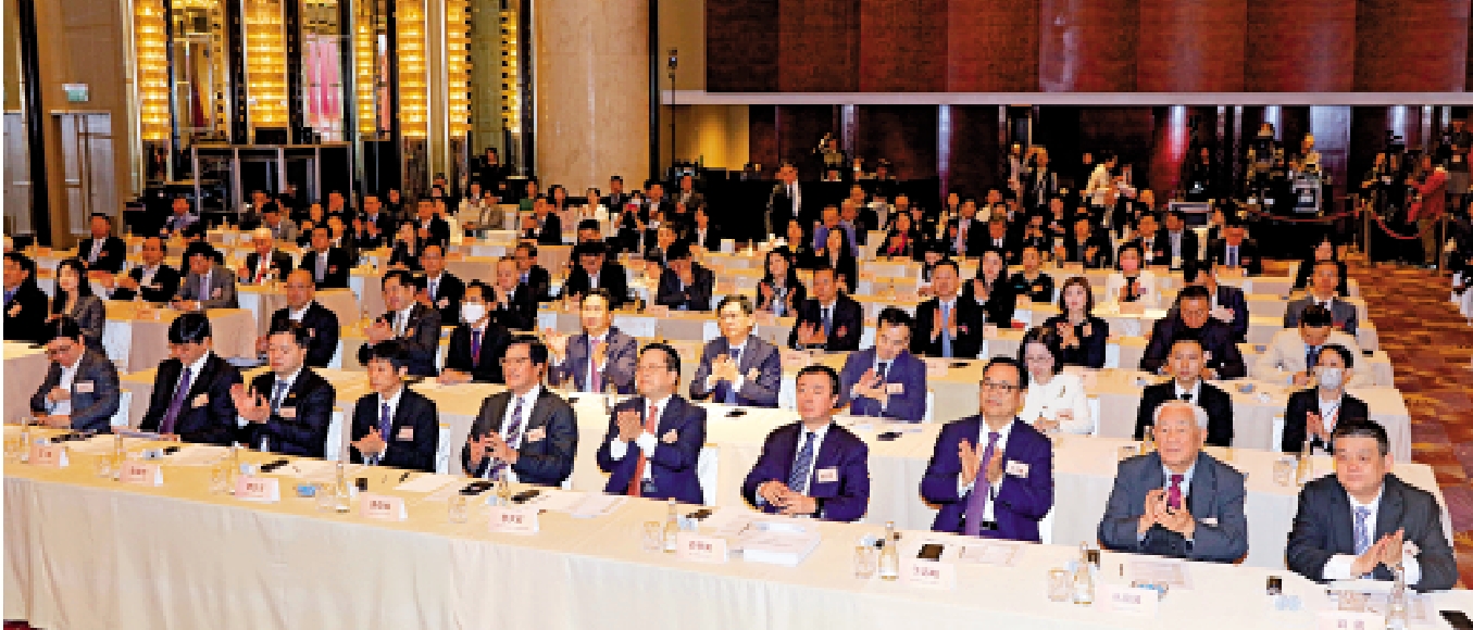 　　圖：第十三屆香港國際金融論壇暨中國證券「金紫荊獎」頒獎典禮昨日在香港舉行超過300位嘉賓出席，氣氛熱烈。\大公報記者蔡文豪攝