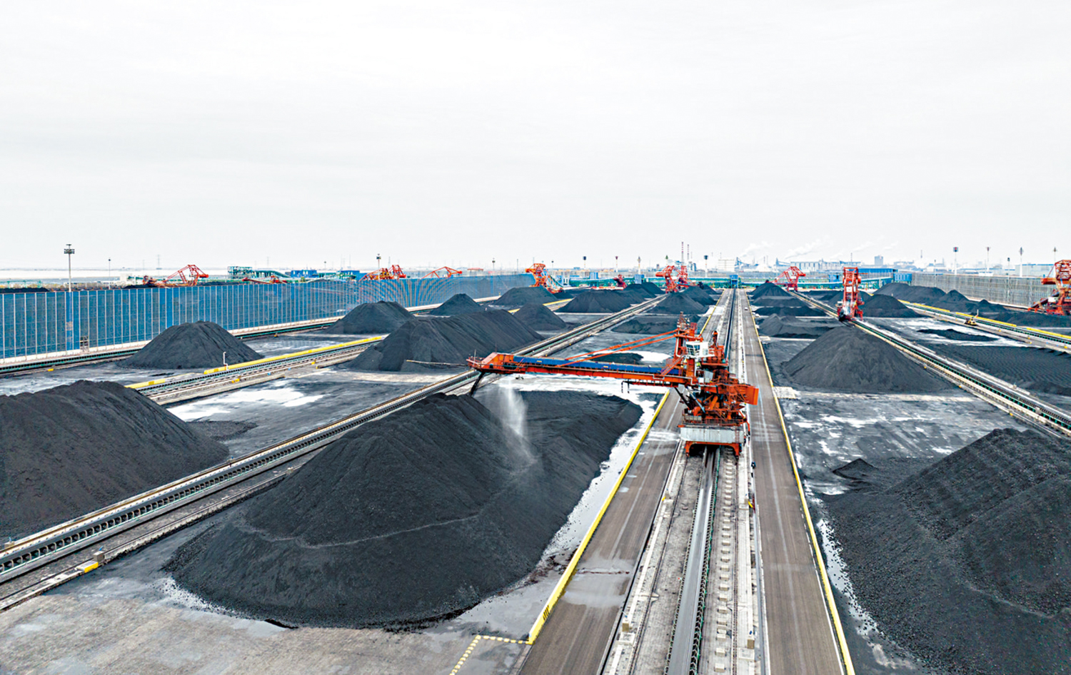 　　圖：高股息板塊如煤炭、公用環保、交運等，獲得投資者青睞。