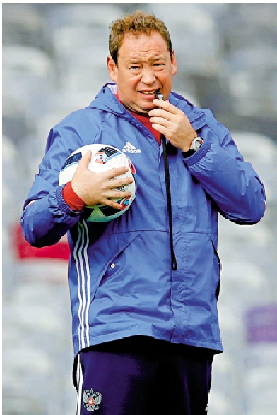 　　圖：申花新主帥斯盧茨基。