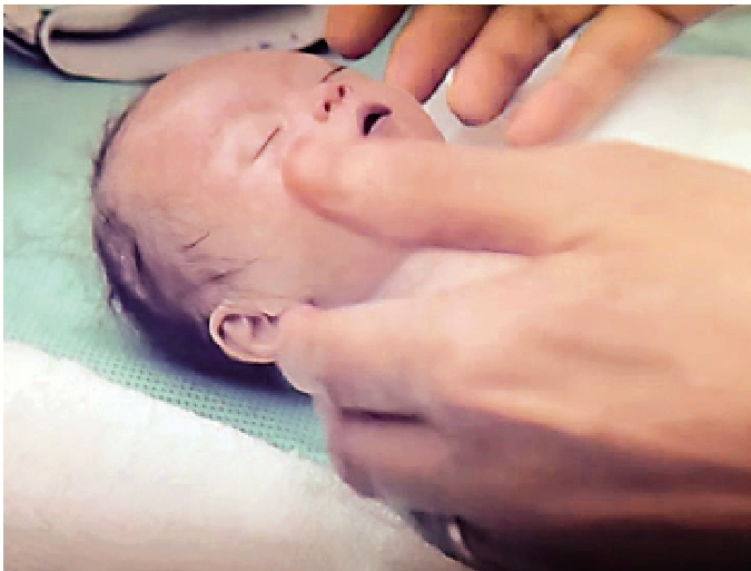 　　圖：電影《潛行》中劉德華的初生兒子影像，以AI技術輔助生成。 網絡圖片