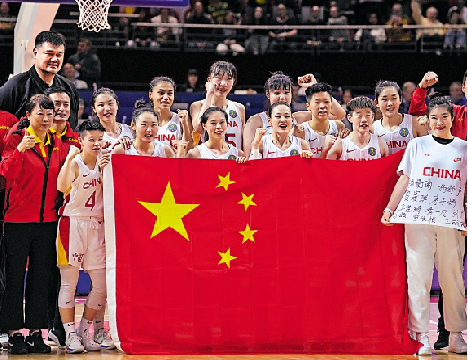 　　圖：中國女籃在2022年勇奪世盃亞軍。