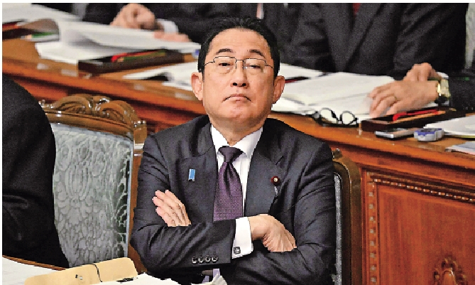 　　圖：日本擬推保護經濟安全新法。圖為日本首相岸田文雄1月30日出席國會相關會議。\法新社