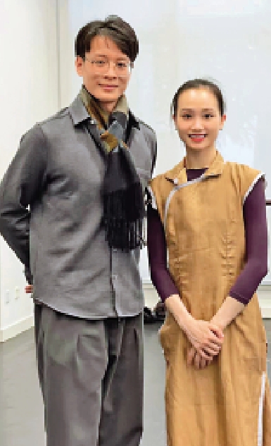 　　圖：吳虎生（左）與戚冰雪接受訪問。\大公報記者顏琨攝