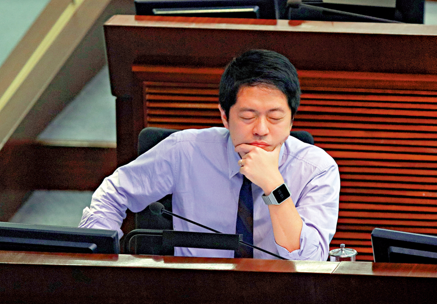 　　圖：特區政府強烈譴責逃犯許智峯公然要求外國對特區法官及司法人員、檢控官、執法人員和其他公務人員實施所謂「制裁」。